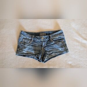 !!SOLD!! Decree Women Juniors Size 5 Stretched Lowrise Denim Jean Shorts